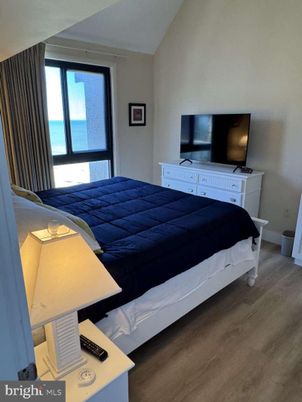 Bedroom, Interior, Water, Wood Texture Flooring