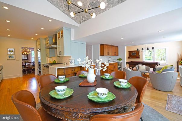 Dining room, Interior, Kitchen, Living room, Pendant Lights, Recessed Lighting, Wood Texture Flooring