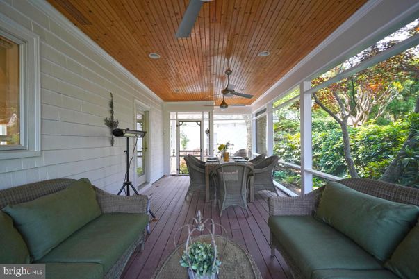 Dining room, Interior, Sun Room, Wooden Ceilings, Wood Texture Flooring