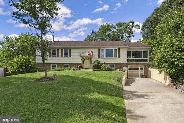 Attached, Exterior, Facade, Raised Ranch
