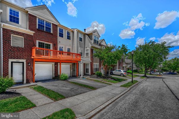 Attached, Exterior, Facade, Brick Facade, Rowhouse