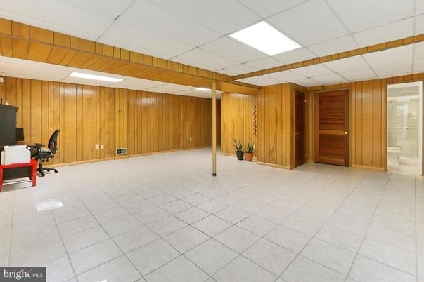 Interior, Recessed Lighting, Wooden Walls