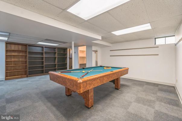 Billiard Table, Game Room, Interior, Recessed Lighting