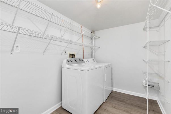 Interior, Utility Closets, Washer, Wood Texture Flooring