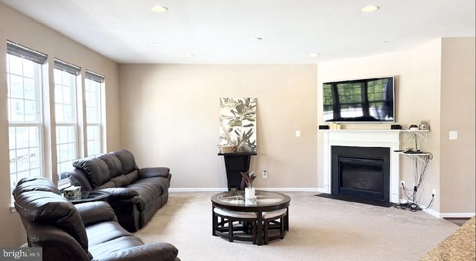 Fireplace, Interior, Living room, Recessed Lighting