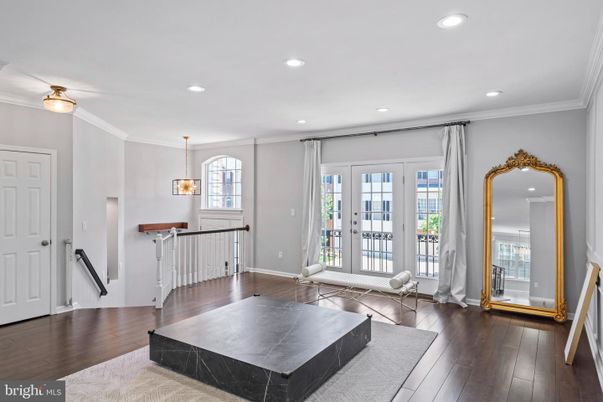 Interior, Pendant Lights, Recessed Lighting, Wood Texture Flooring