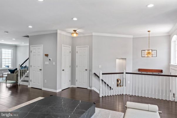 Interior, Pendant Lights, Recessed Lighting, Wood Texture Flooring