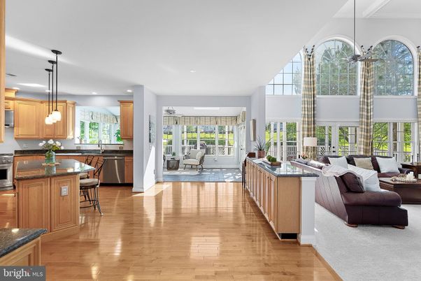 Interior, Kitchen, Living room, Pendant Lights, Recessed Lighting, Stainless Steel Appliances, Wood Texture Flooring