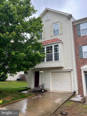 Attached, Exterior, Facade, Brick Facade, Rowhouse