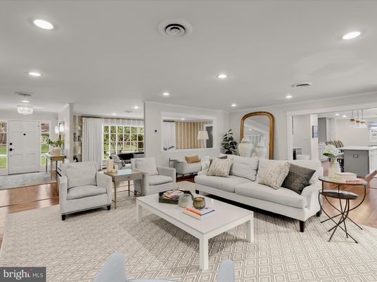Interior, Living room, Pendant Lights, Recessed Lighting, Wood Texture Flooring