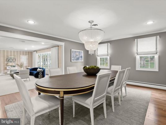 Chandelier, Dining room, Interior, Recessed Lighting, Wood Texture Flooring