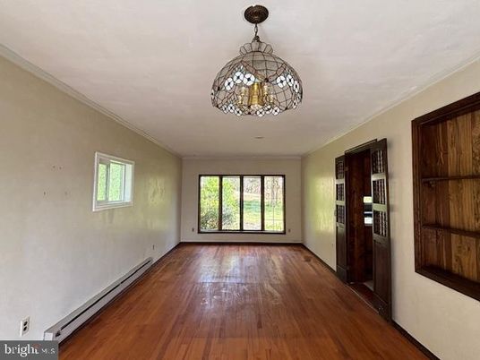 Chandelier, Empty room, Interior, Wood Texture Flooring