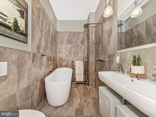 Bathroom, Dual Sink Vanities, Free Standing Baths, Interior