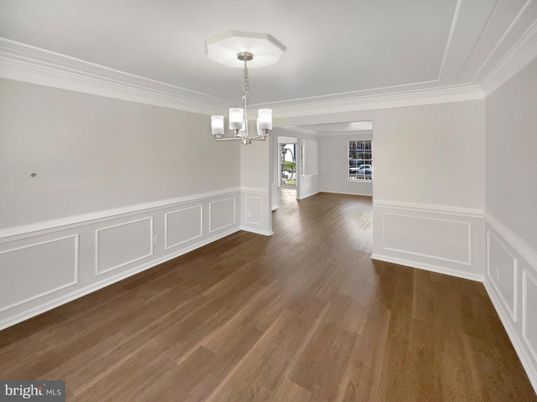 Chandelier, Empty room, Interior, Wood Texture Flooring