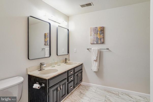 Bathroom, Dual Sink Vanities, Interior, Marble