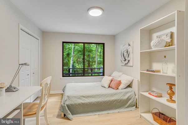 Bedroom, Home Office, Interior, Recessed Lighting, Wood Texture Flooring