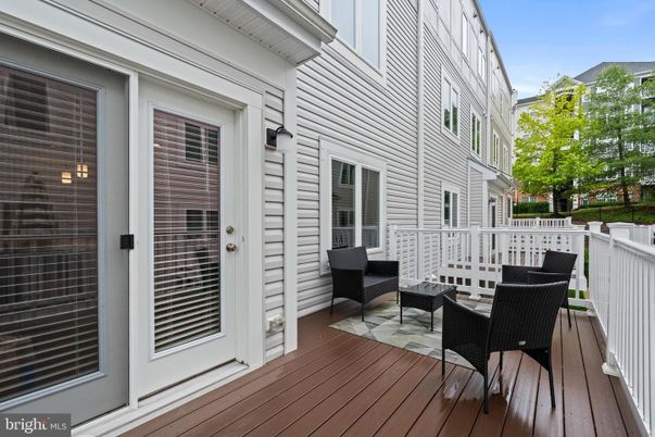 Exterior, Wood Texture Flooring