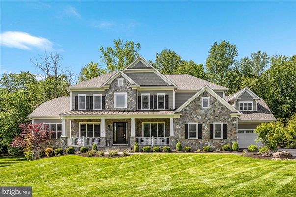Attached, Exterior, Facade, Farmhouse