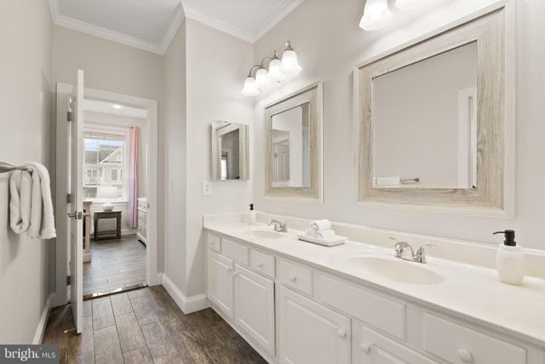 Bathroom, Dual Sink Vanities, Interior, Wood Texture Flooring