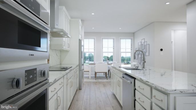 Dining room, Interior, Kitchen, Recessed Lighting, Stainless Steel Appliances, Wood Texture Flooring