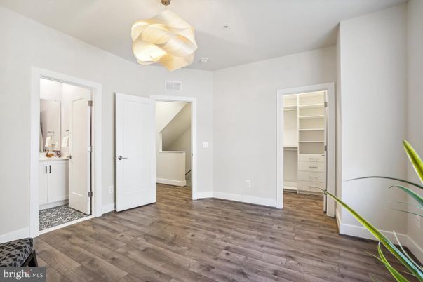 Empty room, Interior, Walk-in Closets, Wood Texture Flooring
