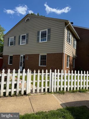 Exterior, Facade, Brick Facade, Georgian