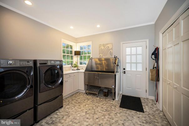 Interior, Recessed Lighting, Washer