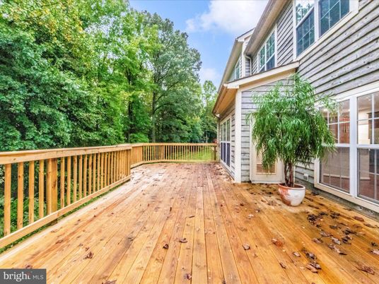 Exterior, Wood Texture Flooring