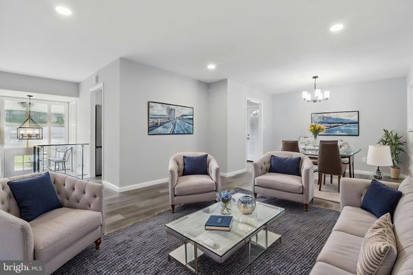 Chandelier, Dining room, Interior, Living room, Recessed Lighting, Wood Texture Flooring