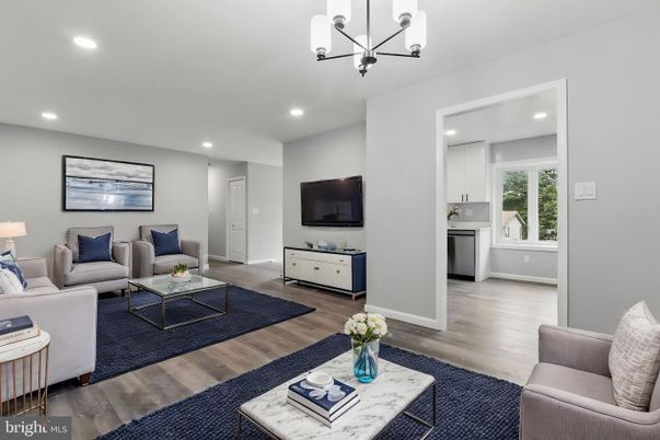 Chandelier, Interior, Living room, Recessed Lighting, Wood Texture Flooring