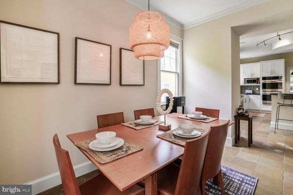 Dining room, Interior, Kitchen, Pendant Lights, Stainless Steel Appliances