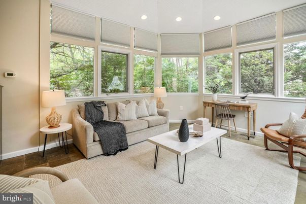 Interior, Living room, Recessed Lighting, Sun Room
