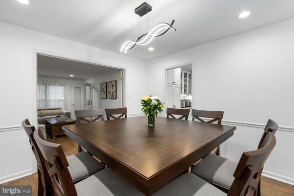 Dining room, Interior, Pendant Lights, Recessed Lighting, Wood Texture Flooring