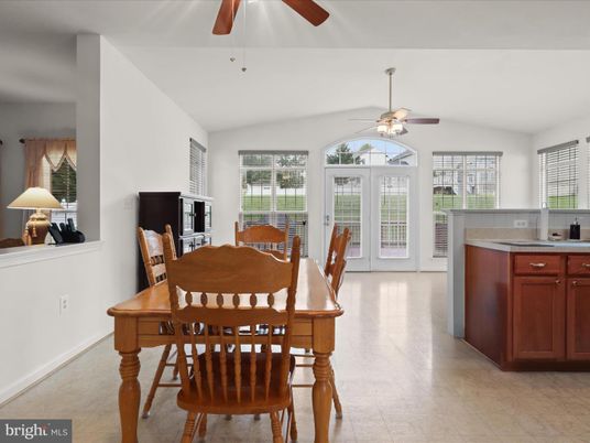 Dining room, Interior