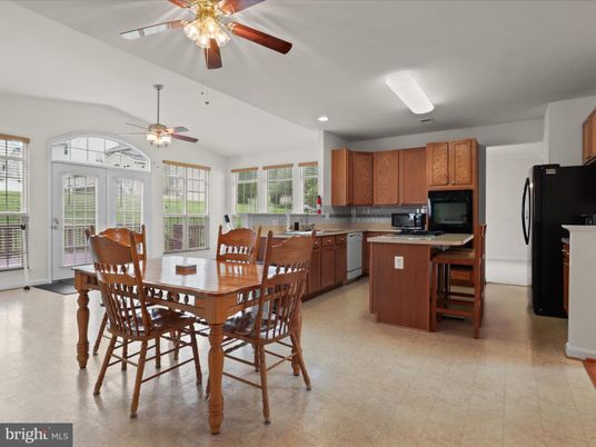 Dining room, Interior, Kitchen, Recessed Lighting