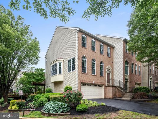Attached, Exterior, Facade, Brick Facade, Rowhouse