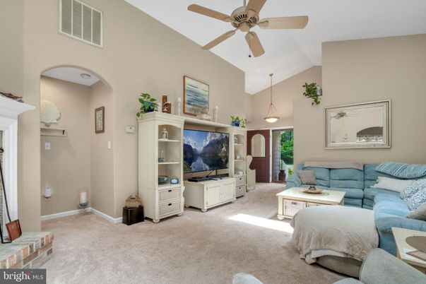 Interior, Living room, Pendant Lights