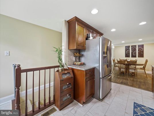 Dining room, Interior, Kitchen, Marble, Recessed Lighting
