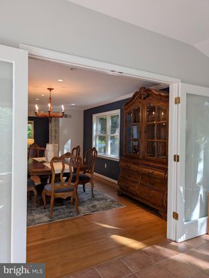 Chandelier, Dining room, Interior, Recessed Lighting, Wood Texture Flooring