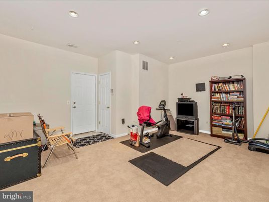 Fitness Equipment, Interior, Recessed Lighting