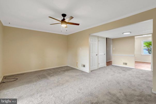 Empty room, Interior, Recessed Lighting