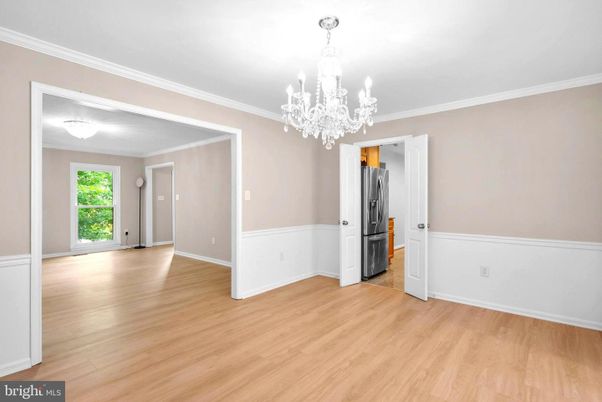 Chandelier, Empty room, Interior, Wood Texture Flooring