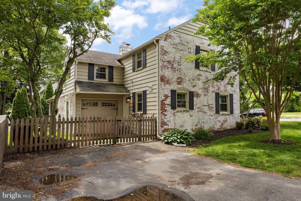 Attached, Exterior, Facade, Brick Facade, Farmhouse