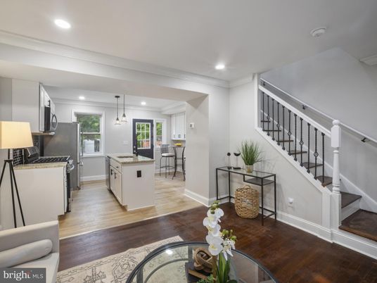 Dining room, Interior, Kitchen, Pendant Lights, Recessed Lighting, Wood Texture Flooring