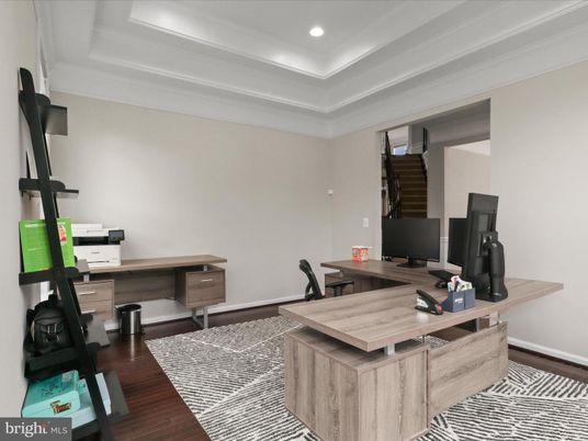 Home Office, Interior, Recessed Lighting, Wood Texture Flooring