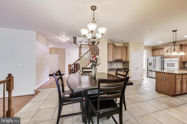 Chandelier, Dining room, Interior, Kitchen, Recessed Lighting, Stainless Steel Appliances