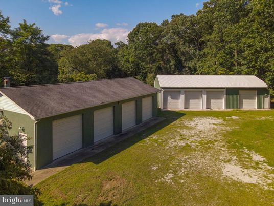 Backyard, Detached Garage, Exterior