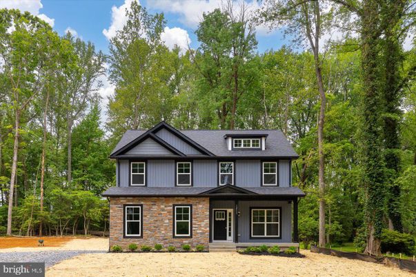 Exterior, Facade, Brick Facade, Farmhouse