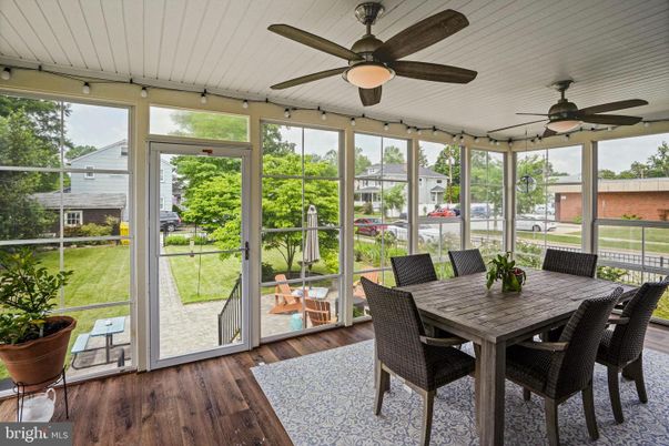 Dining room, Interior, Sun Room, Wood Texture Flooring
