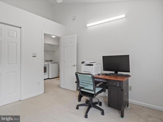 Home Office, Interior, Washer